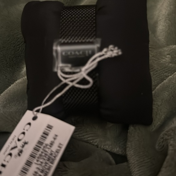 Coach Black and rose gold watch - Picture 6 of 6